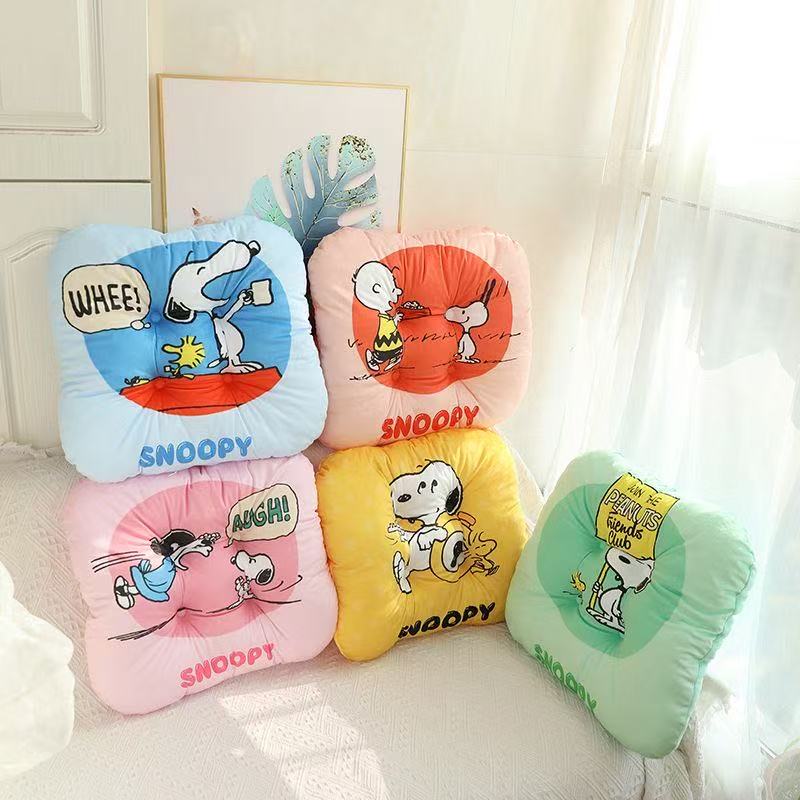 Snoopy Seat Cushion Memory Foa - Office Furniture Direct のレビューと価格